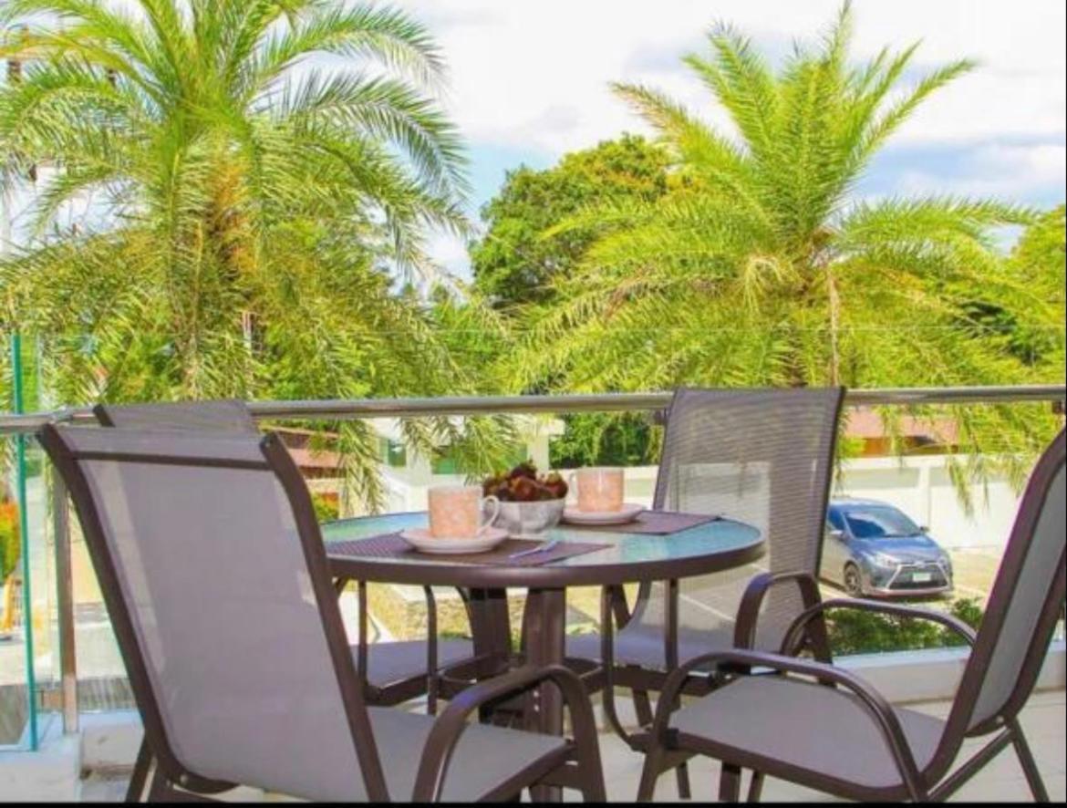 Rawai Beach Condo Esterno foto